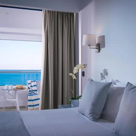 Peninsula & 4*