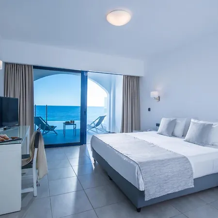 Resort Peninsula &